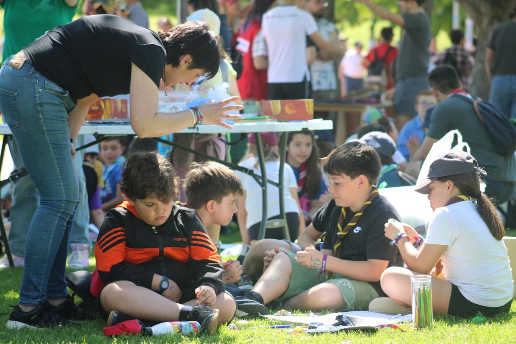 Feria del libro en laguna de duero valladolid oranizada por ASDE scout